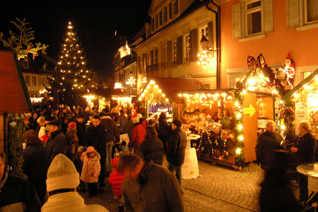 Impression vom Weihnachtsmarkt in Gernsbach