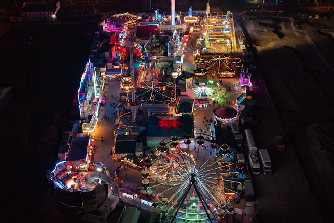 Drohnenaufnahme vom Berliner Wintertraum in Treptow-Köpenick