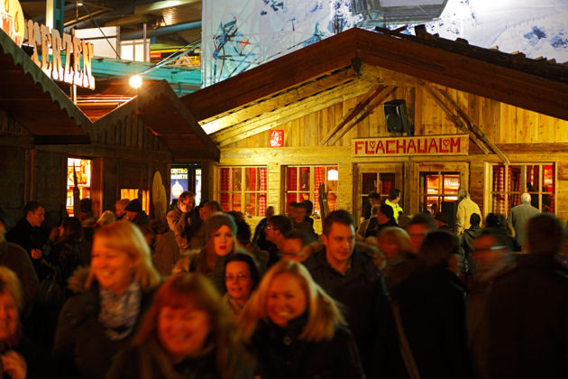 Impressionen von der CentrO Weihnachtswelt mit Weihnachtsmarkt in Oberhausen