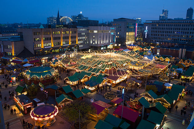 Impressionen vom Internationalen Weihnachtsmarkt in Essen