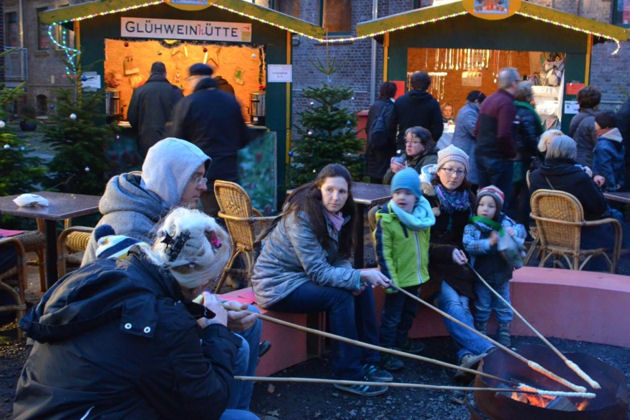 Eindrücke vom Kunst-, Kultur- und Weihnachtsmarkt Printhenbuhrg in Oberhausen