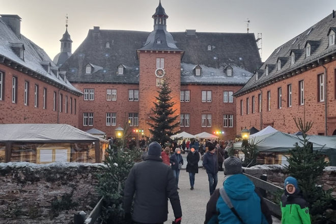 Impressionen von der Oberhundemer Schloss Weihnacht in Kirchhundem