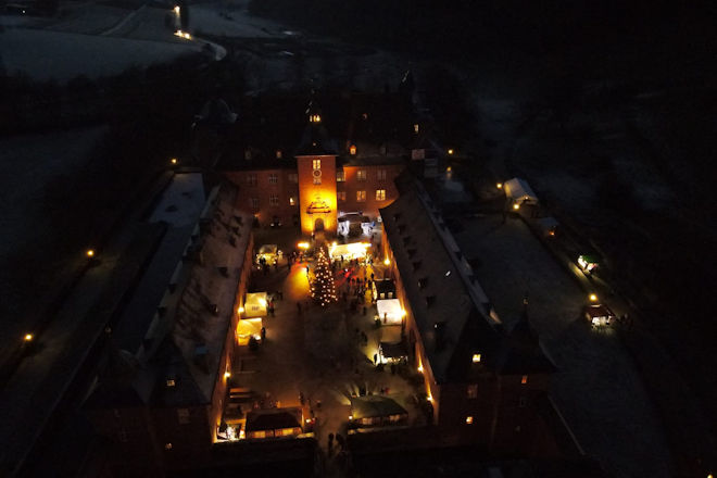Impressionen von der Oberhundemer Schloss Weihnacht in Kirchhundem