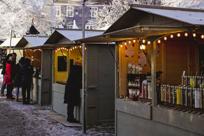 Impressionen vom Weihnachtsmarkt im Schloss Grünewald in Solingen-Gräfrath