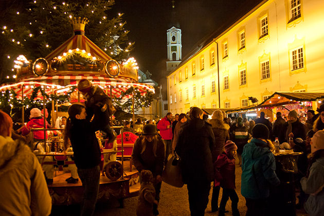 Eindrücke vom Weihnachtsmarkt im Klosterhof Ochsenhausen