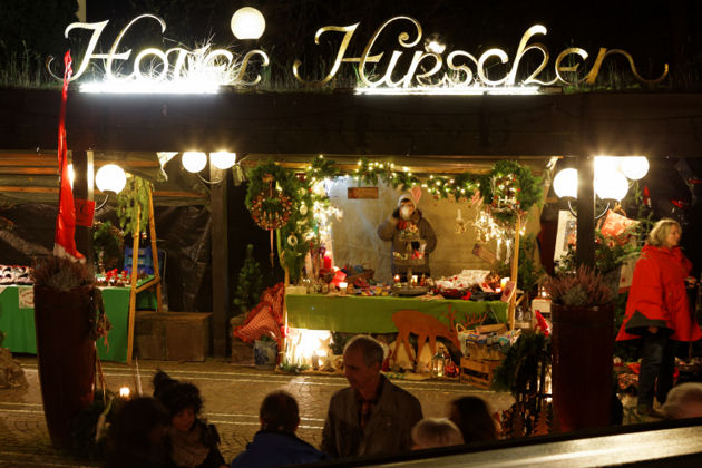 Eindrücke vom Künstler- & Weihnachtsmarkt direkt am und im Hotel Hirschen in Glottertal