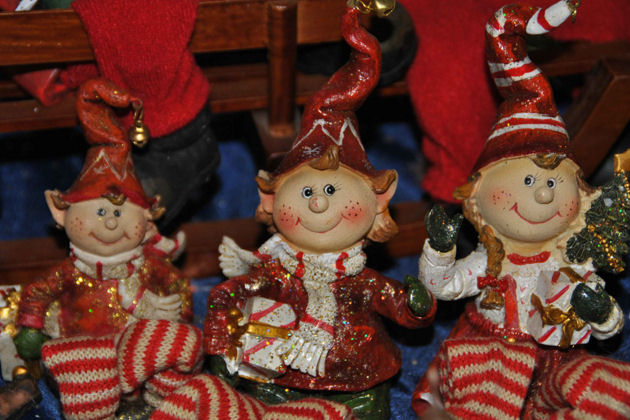 Diese und andere schöne Sachen kann man beim Weihnachtsmarkt in Gronau käuflich erwerben.