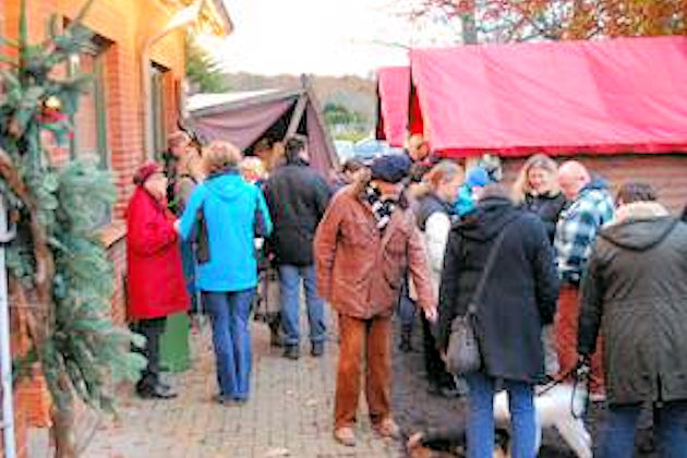 Impressionen vom Weihnachtsmarkt in Lilienthal (Gemeinde Dobersdorf)