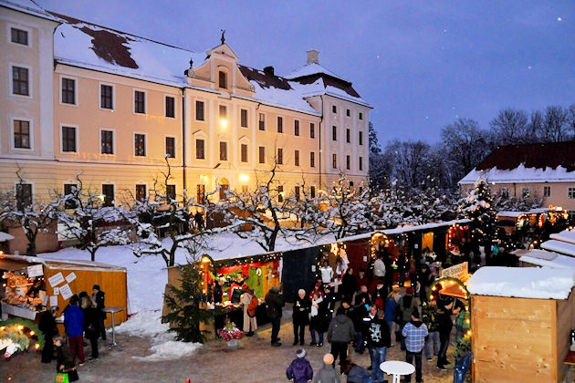 Impressionen vom Weihnachtsmarkt in Roggenburg
